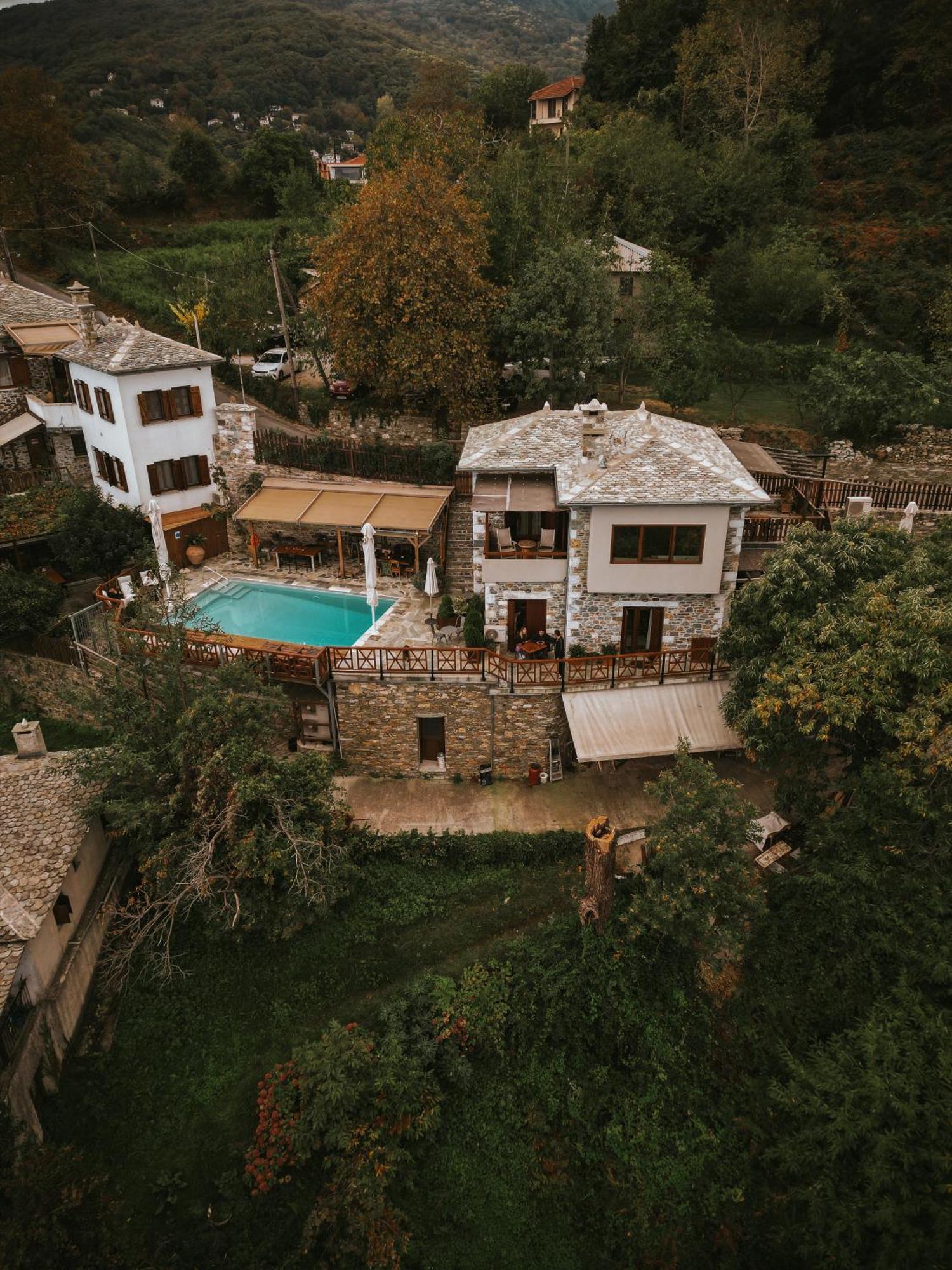 Hotel Adama à Mourésion Extérieur photo