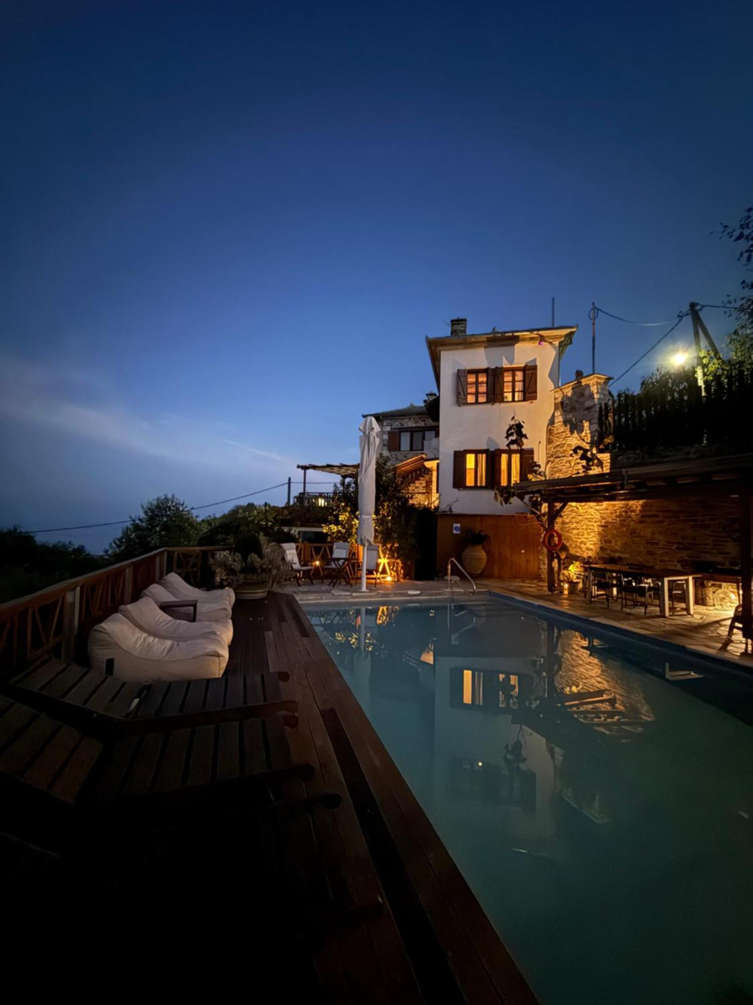 Hotel Adama à Mourésion Extérieur photo